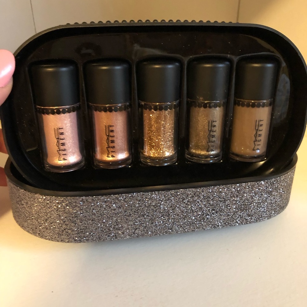 MAC beige full size pigments set + glitter